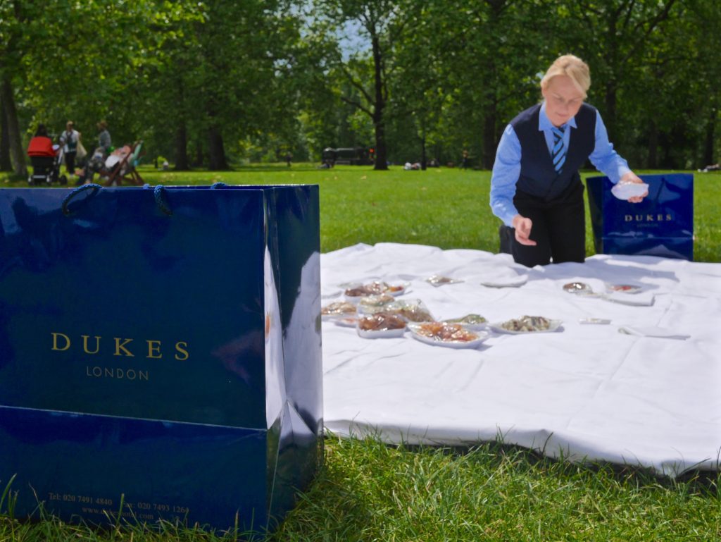 Dukes Hotel London picnic