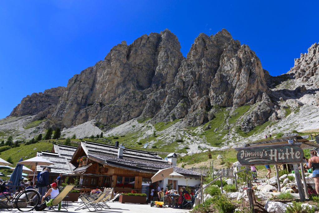 view of Jimmys hutte at the bottom of a mountain