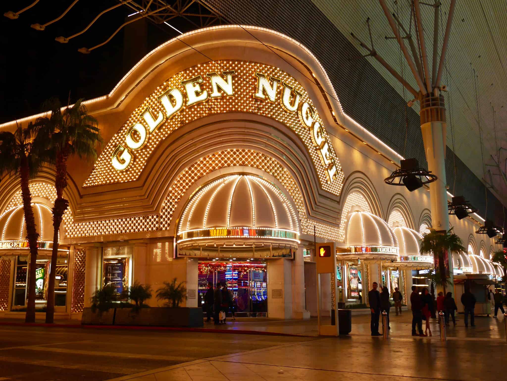 Fun things to do in Vegas: 7 absolute must-dos to ROCK your trip | Las Vegas - Fremont Street