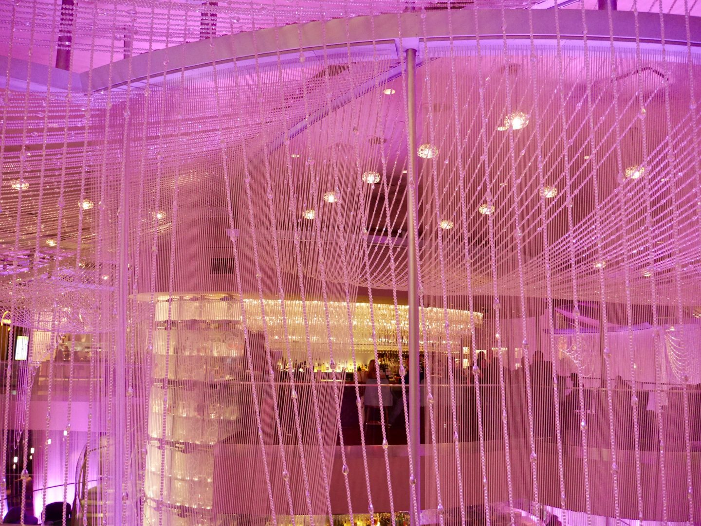 Fun things to do in Vegas: 7 absolute must-dos to ROCK your trip | Las Vegas - Chandelier Bar