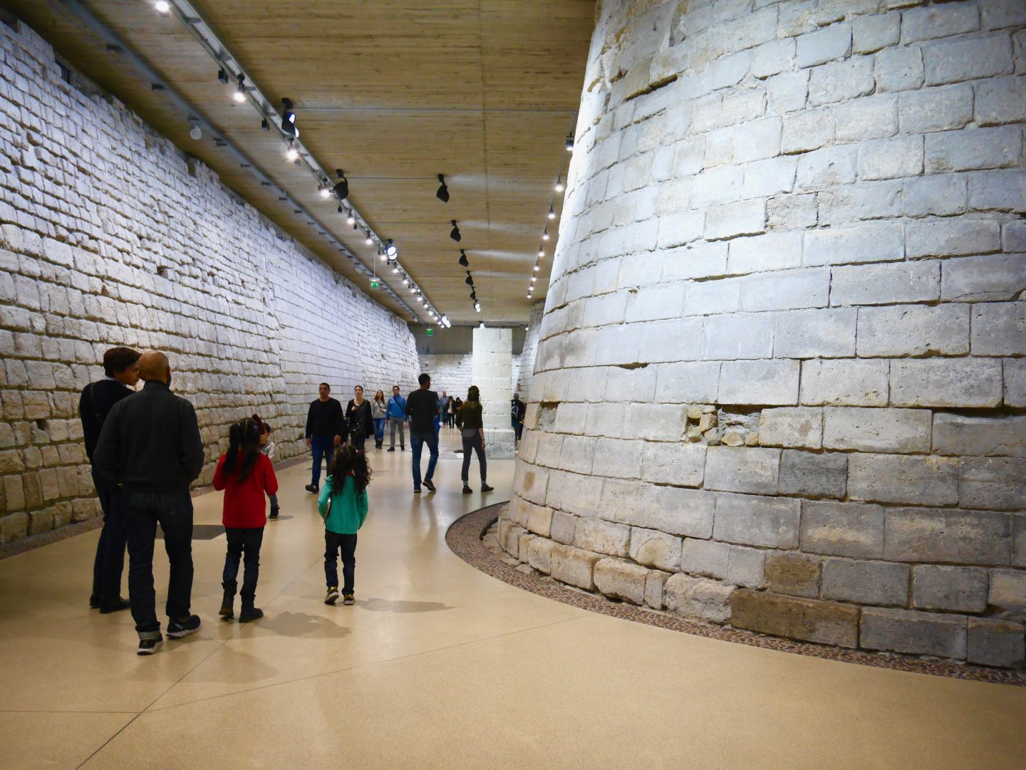 Visiting the Louvre with kids
