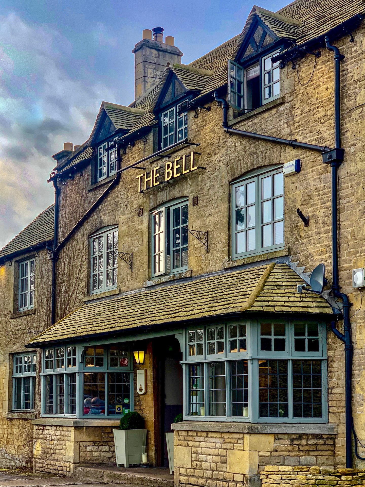 The Bell | Stow on the Wold hotels | bed & breakfast Cotswolds