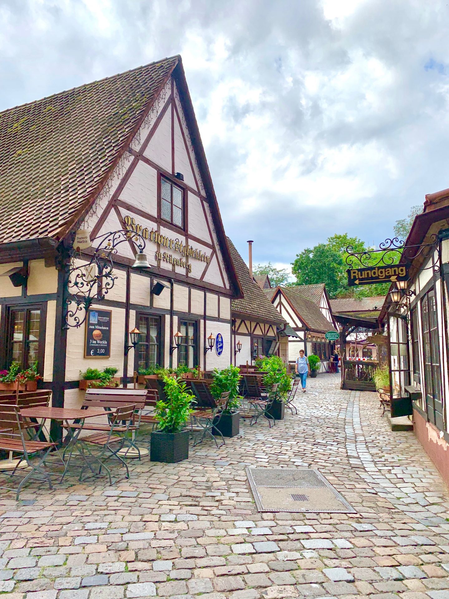 Half timbered houses, cobbled stone streets, incredible gothic architecture and spectacular viewpoints.