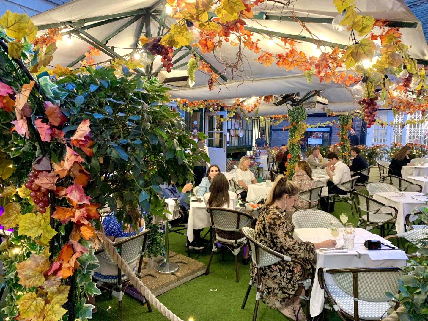 Hus Mayfair outdoor terrace