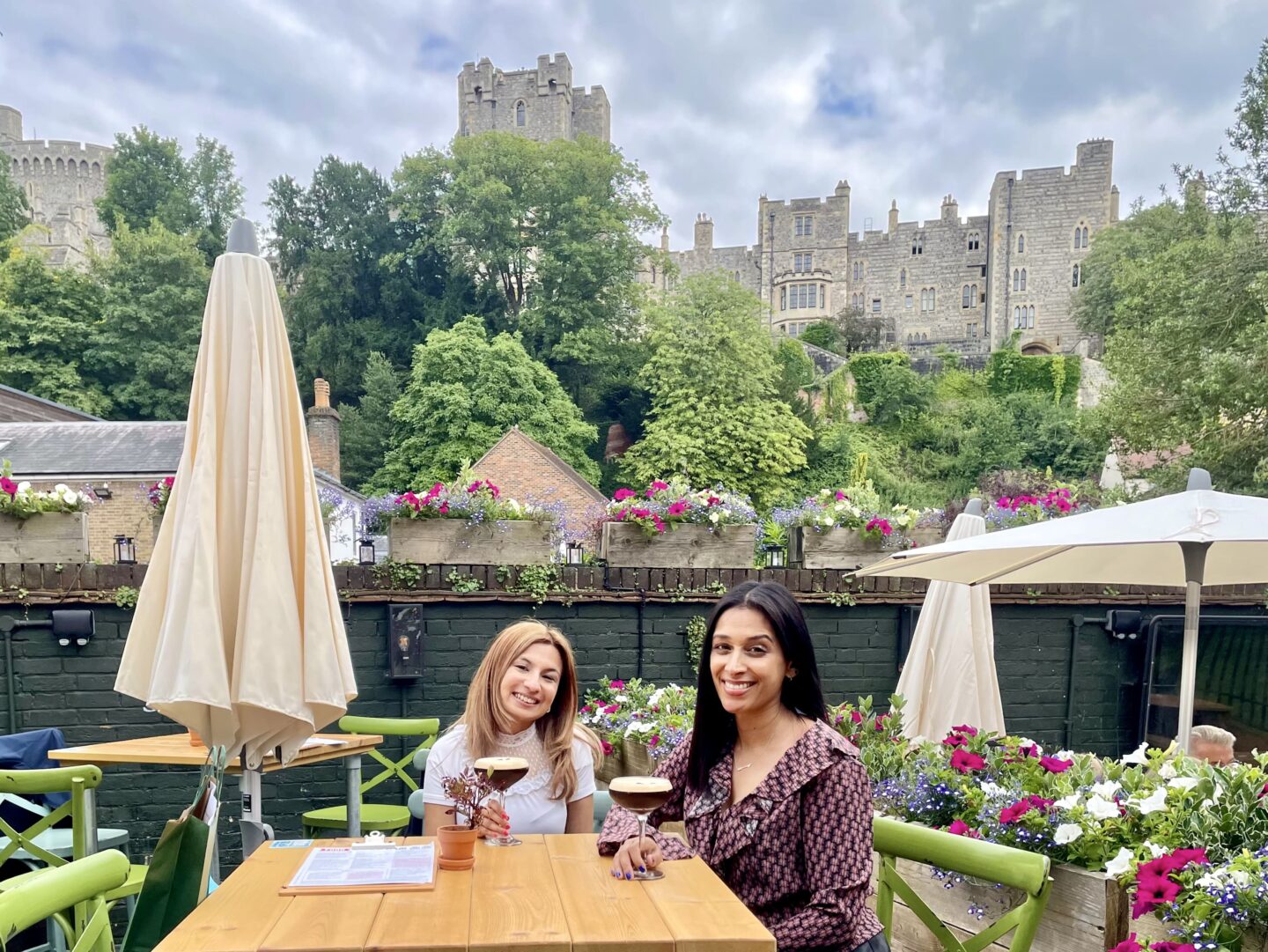The Royal Windsor Pub with views of Windsor Castle