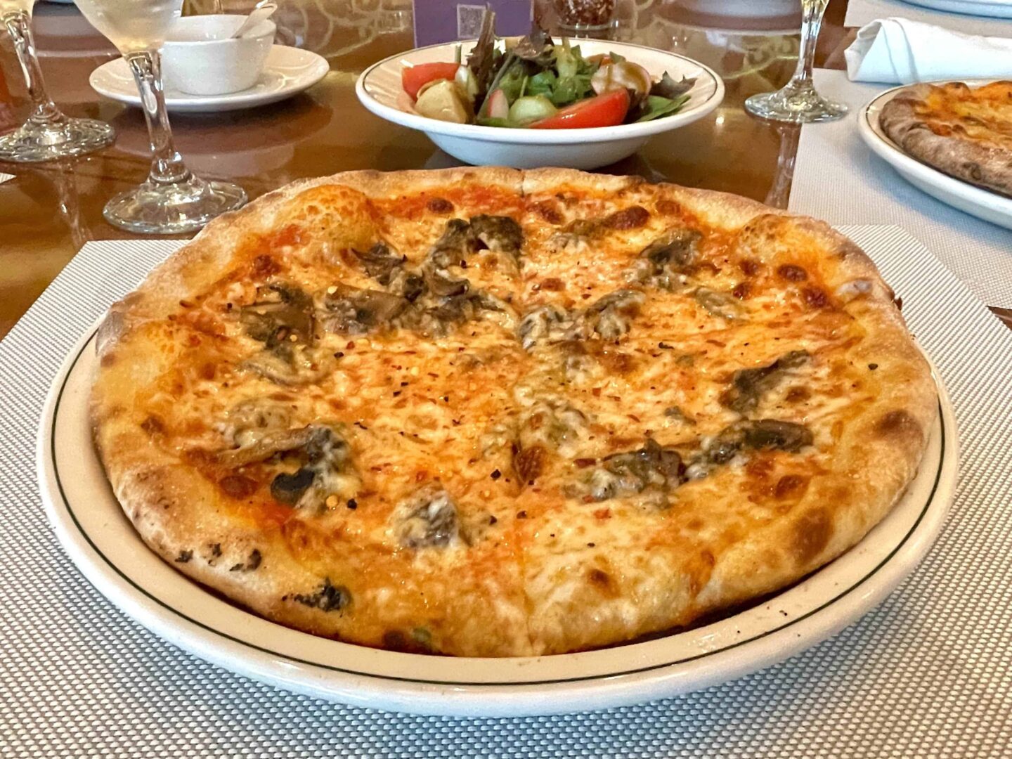 Alfredo Pizza on the Regal Princess Cruise