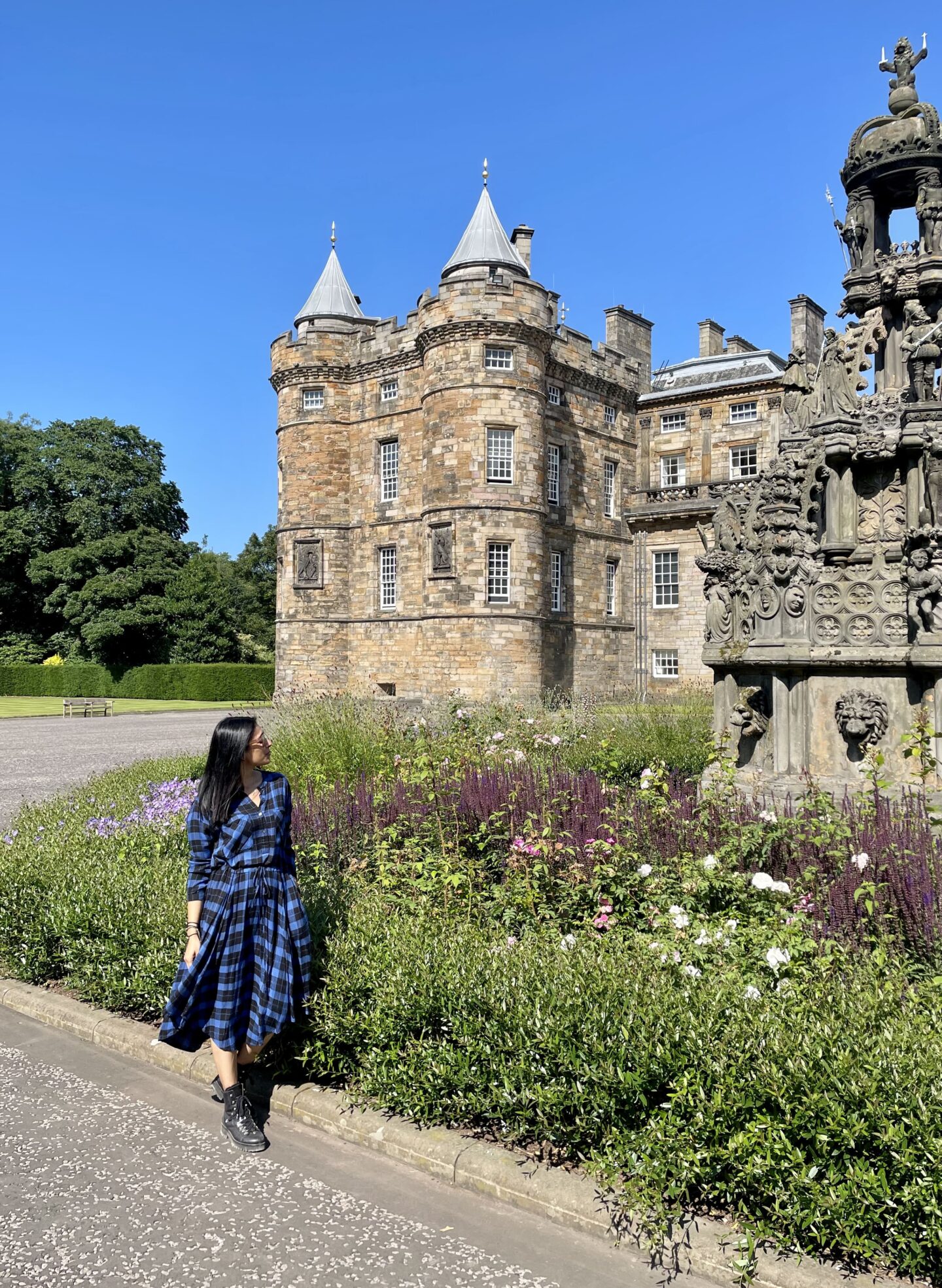 Palac of HolyroodHouse - Things to do in Edinburgh for Families