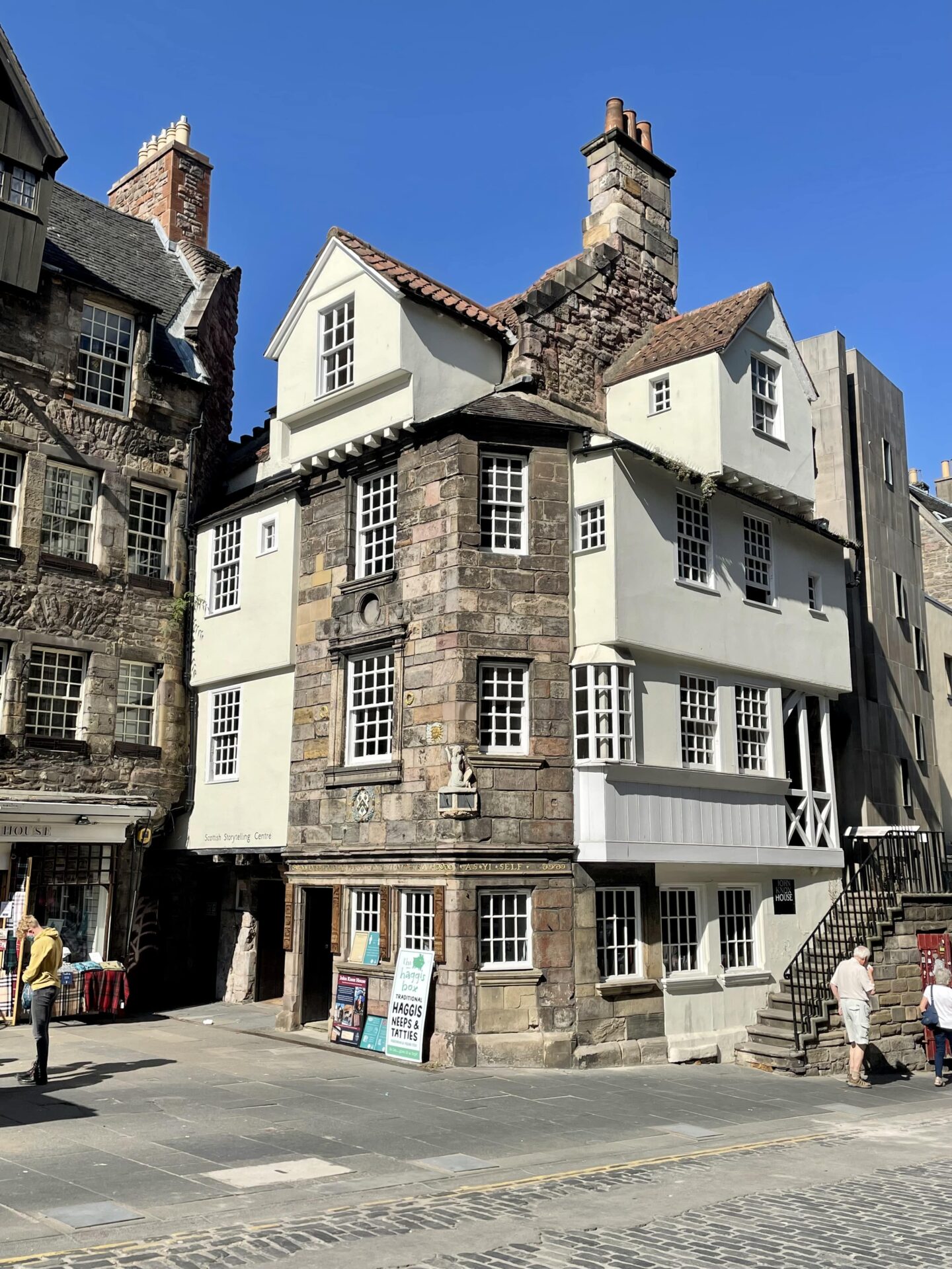 The Royal Mile - Things to do in Edinburgh for Families