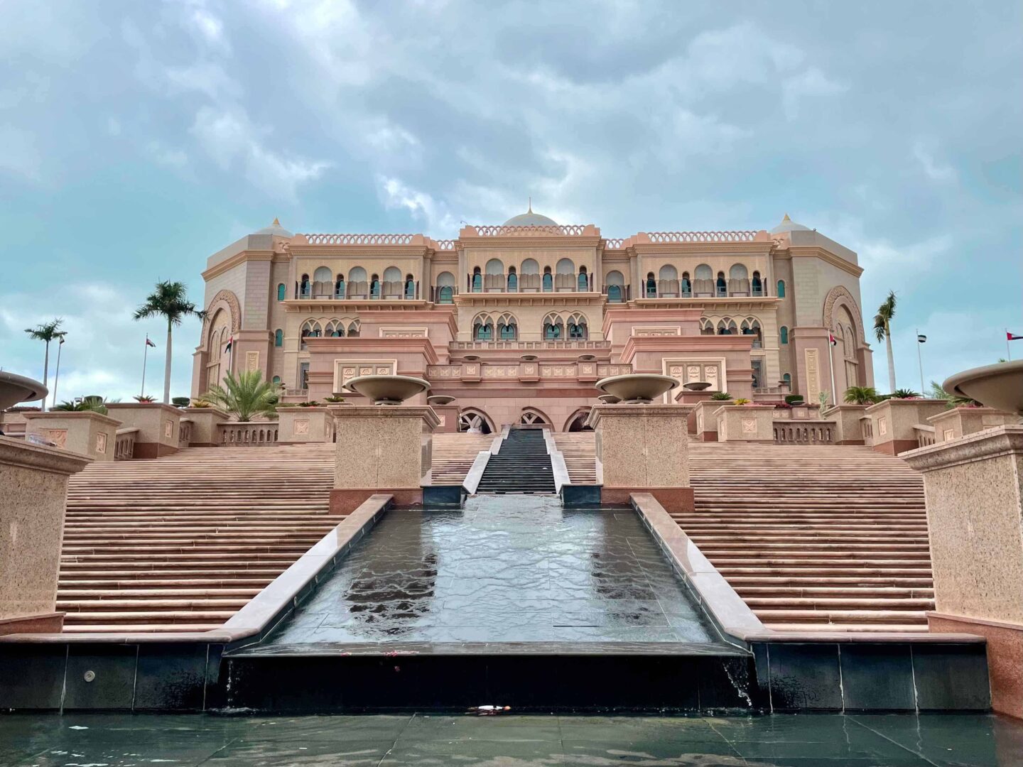 Best Places to Visit in Abu Dhabi - Emirates Palace